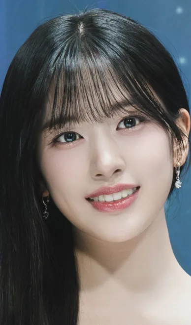 안유진